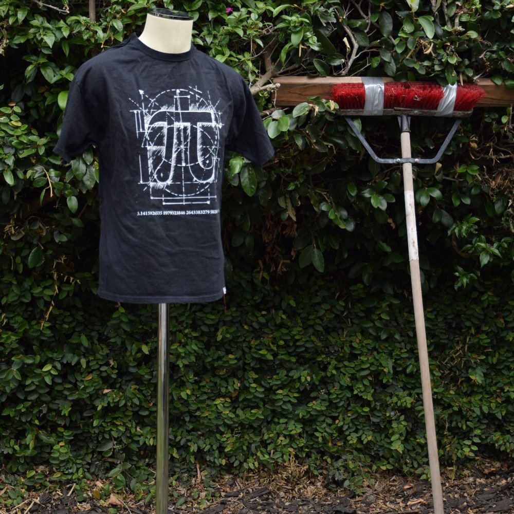 Art T-Shirt 1383404 Full Circle